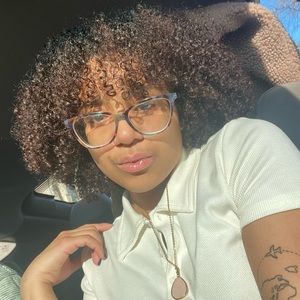 Meet your Posher, Daphney